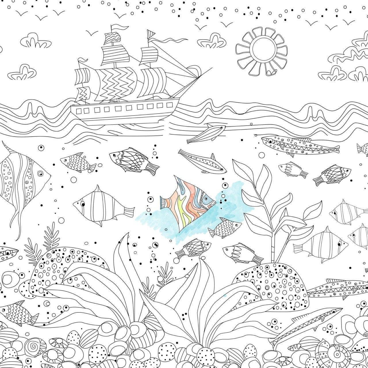 Большая детская раскраска с рыбками и кораблем